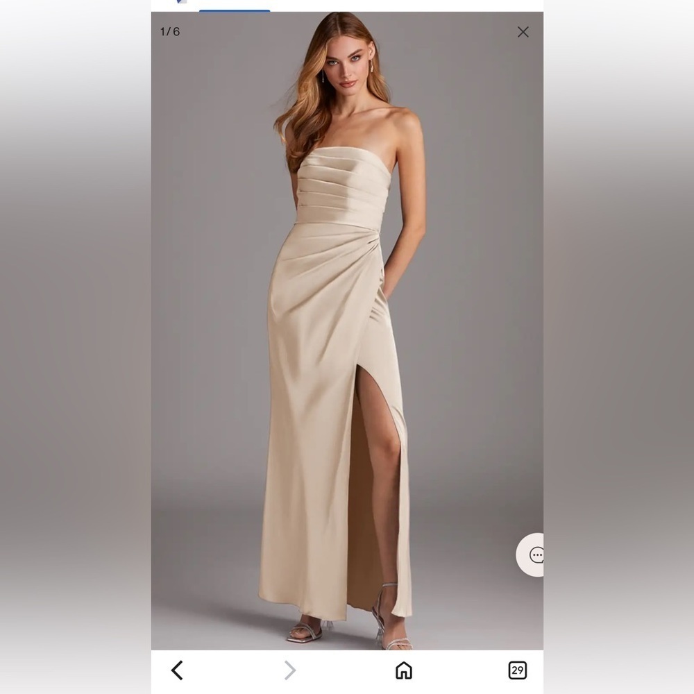 AZAZIE Elegant Strapless Cream Dress
Caja 9